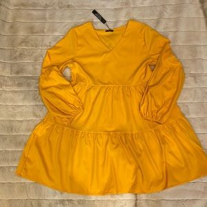 Golden yellow lantern sleeve tiered shift dress size M